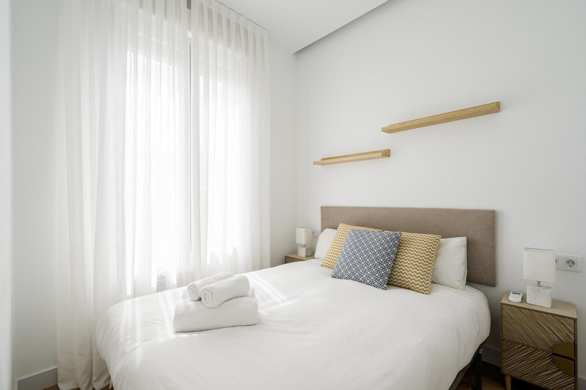 Apartamento Reformado En Metro Ibiza Alquiler Temporal Madrid Exterior photo